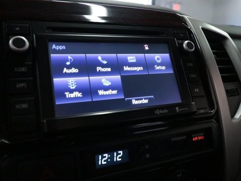 Used 2014 Toyota Tacoma PreRunner w/ SR5 Package image 18