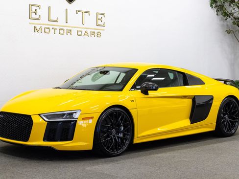 Used 2018 Audi R8 V10 plus AWD/4WD image 1