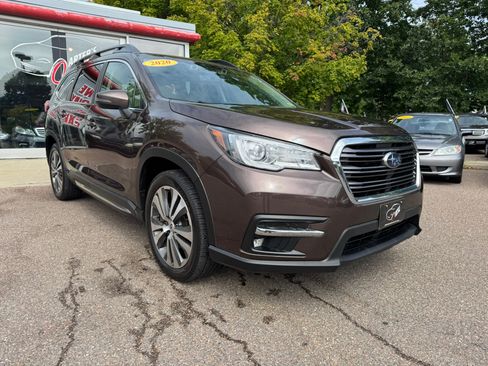 Used 2020 Subaru Ascent Limited w/ Technology Package AWD/4WD image 2