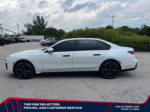 Used 2023 BMW 760i xDrive AWD/4WD image 4