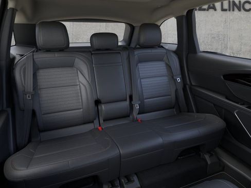 New 2026 Lincoln Nautilus Reserve AWD/4WD image 11