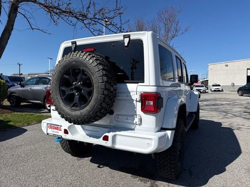 Used 2022 Jeep Wrangler Unlimited Sahara image 12