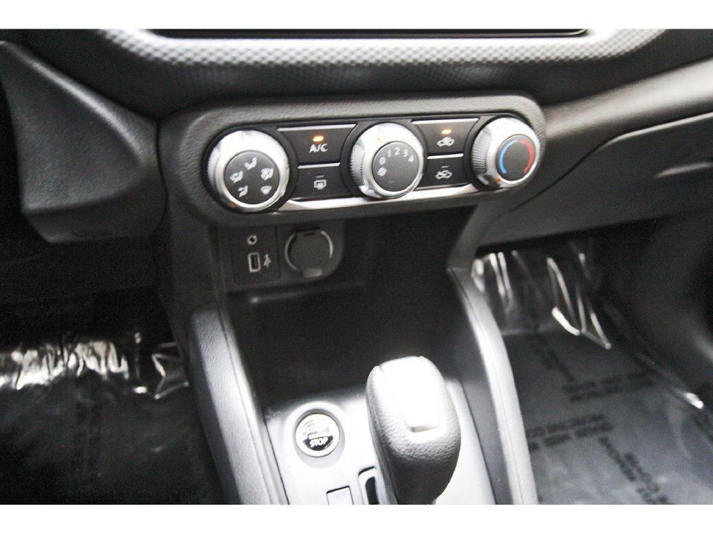 Certified 2025 Nissan Kicks Play S FWD image 25