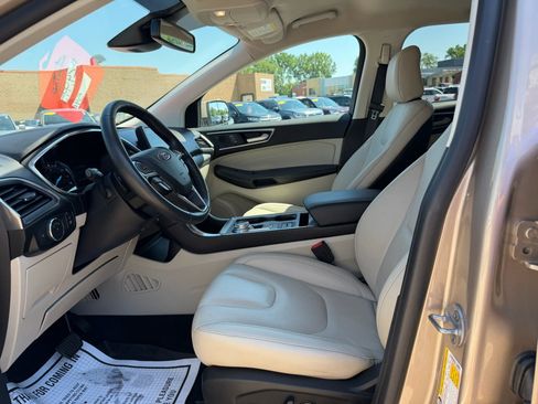 Used 2021 Ford Edge Titanium w/ Class II Trailer Tow Package AWD/4WD image 7