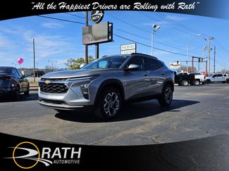 Used 2025 Chevrolet Trax LT video 1