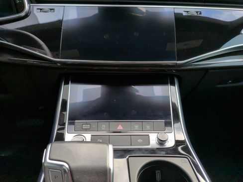 Used 2023 Audi Q8 Premium Plus w/ Premium Plus Package image 29