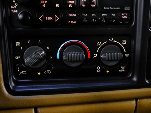 Used 1999 Chevrolet Silverado 1500 LS w/ Firm Ride Suspension Pkg image 19