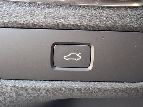 New 2026 Volvo XC60 B5 Plus w/ Protection Package Premier image 12