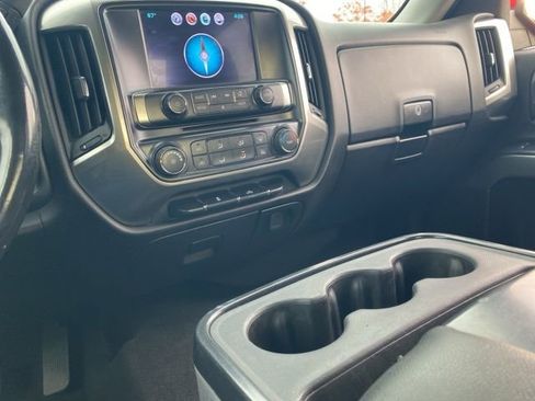 Used 2019 Chevrolet Silverado 1500 LT image 39