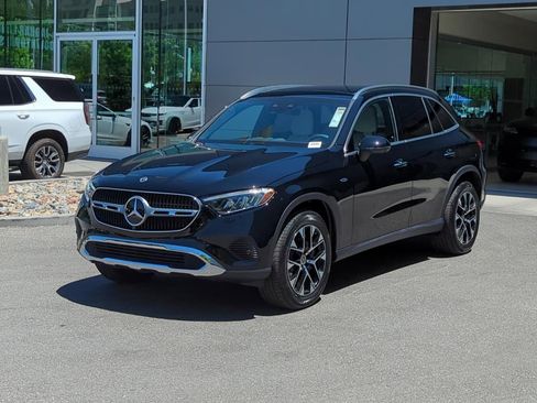 New 2025 Mercedes-Benz GLC 350e 4MATIC image 8