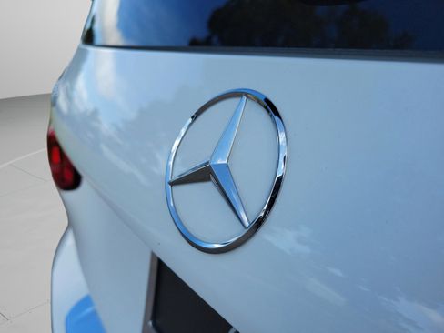Certified 2025 Mercedes-Benz GLB 250 image 8