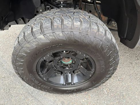 Used 2010 Ford F150 Raptor AWD/4WD image 14