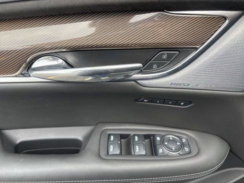 Used 2024 Cadillac XT6 Sport w/ Platinum Package image 10