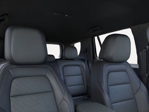 New 2026 Chevrolet Equinox LT w/ Convenience Package II AWD/4WD image 24