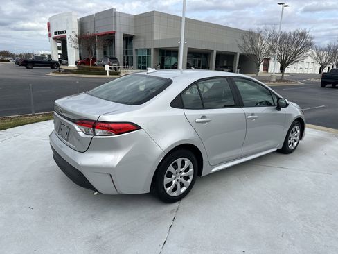 Certified 2024 Toyota Corolla LE image 10