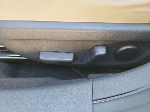 Used 2022 MAZDA MAZDA3 s image 20