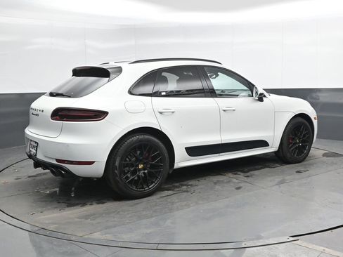 Used 2018 Porsche Macan GTS w/ Premium Package Plus AWD/4WD image 2
