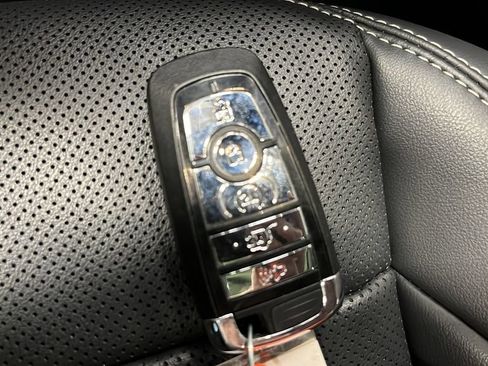 Used 2025 Lincoln Nautilus Premier w/ Equipment Group 102A AWD/4WD image 21