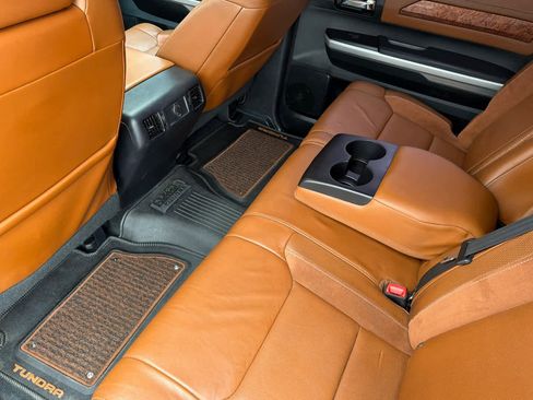 Used 2017 Toyota Tundra 4x4 CrewMax image 4