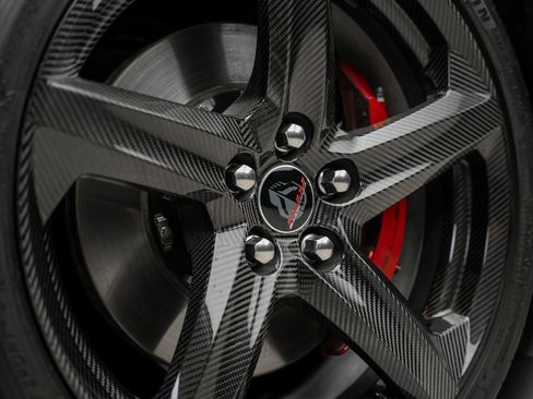 Used 2025 Chevrolet Corvette Z06 RWD image 26