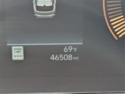 Used 2024 Hyundai Kona SEL image 32