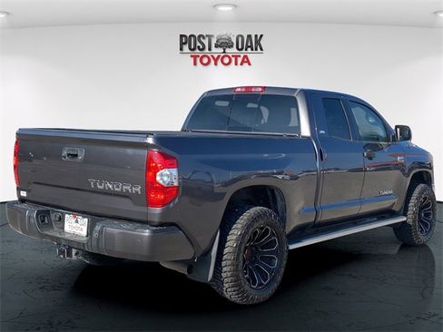 Used 2019 Toyota Tundra SR5 w/ SR5 Convenience Package image 7