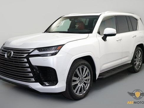 Used 2026 Lexus LX 700h Ultra Luxury image 3