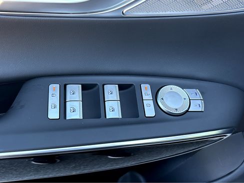 New 2026 Genesis GV70 2.5T image 25