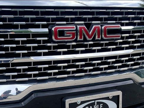 Used 2023 GMC Acadia Denali FWD image 30