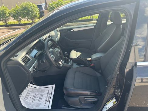 Used 2012 Volkswagen Jetta GLI Autobahn FWD image 12