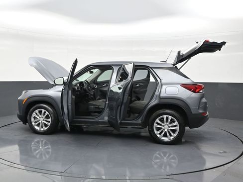 Used 2021 Chevrolet TrailBlazer LS FWD image 31