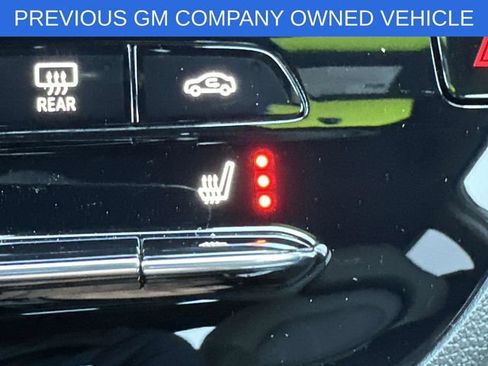 Used 2025 Buick Envista Avenir FWD image 45