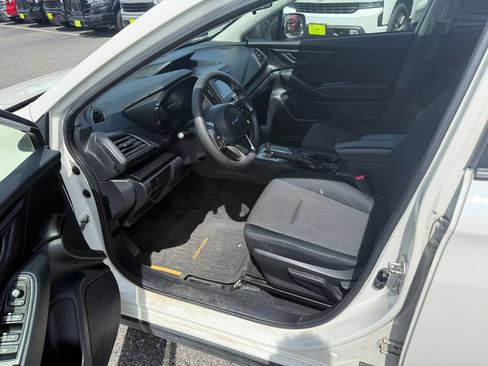 Used 2022 Subaru Crosstrek 2.0i AWD/4WD image 4