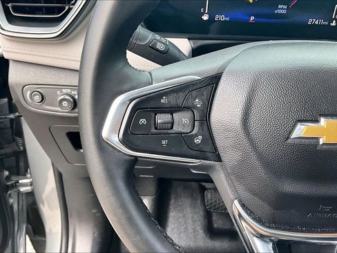 Used 2024 Chevrolet TrailBlazer LT w/ LT Cold Weather Package FWD image 11