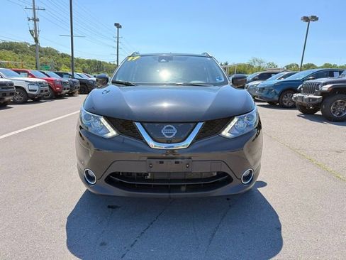Certified 2017 Nissan Rogue Sport SL w/ SL Premium Package AWD/4WD image 2