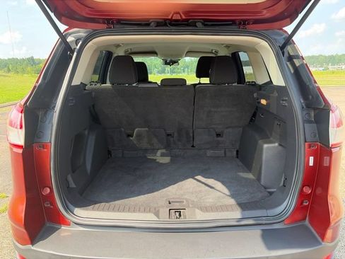 Used 2015 Ford Escape SE FWD image 12