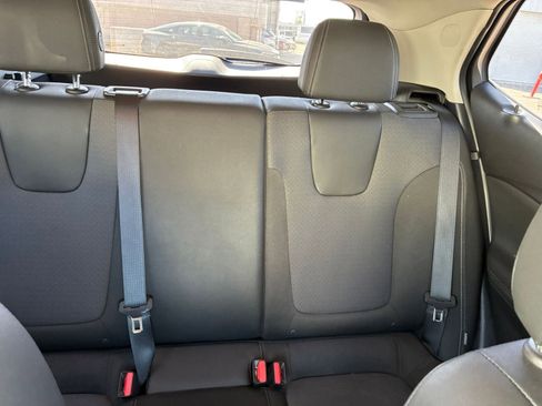 Used 2025 Buick Encore GX Preferred FWD image 36