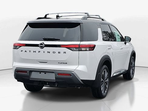 New 2026 Nissan Pathfinder Platinum FWD image 5