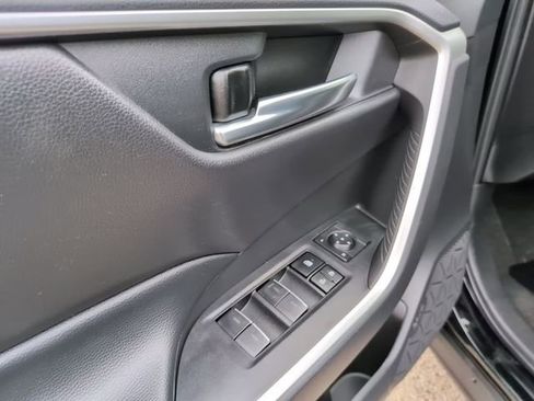 Used 2024 Toyota RAV4 XLE FWD image 15