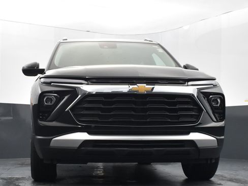 Used 2025 Chevrolet TrailBlazer LT w/ Driver Confidence Package image 41