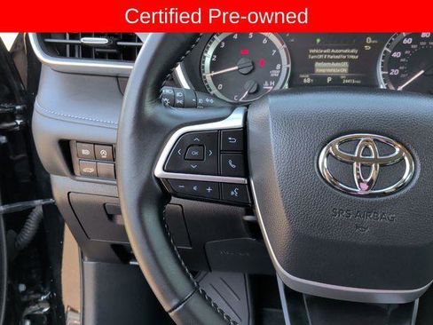 Certified 2025 Toyota Highlander XLE AWD/4WD image 16