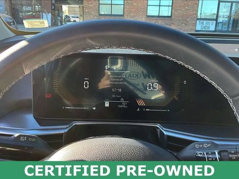 Certified 2025 Kia Sorento S image 19