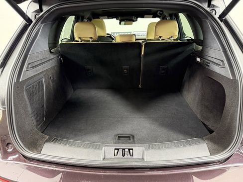 Used 2023 Lincoln Corsair Reserve w/ Equipment Group 201A image 11