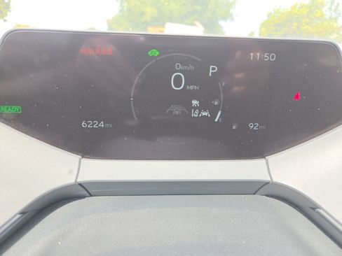 Used 2024 Toyota Prius XLE FWD image 13