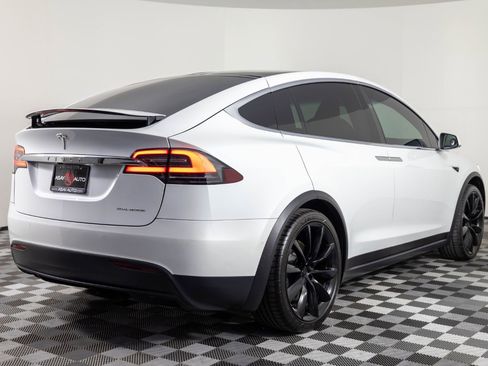 Used 2020 Tesla Model X Long Range AWD/4WD image 7