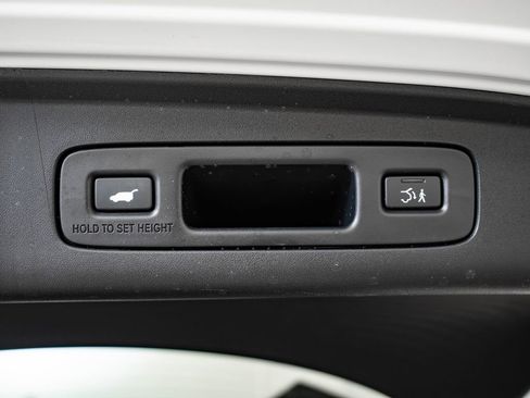 Used 2025 Acura ADX AWD image 21