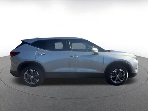 Used 2025 Chevrolet Blazer LT FWD image 16