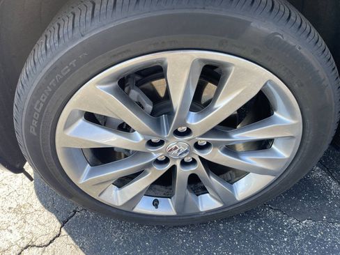 Used 2023 Buick Envision Avenir AWD/4WD image 12