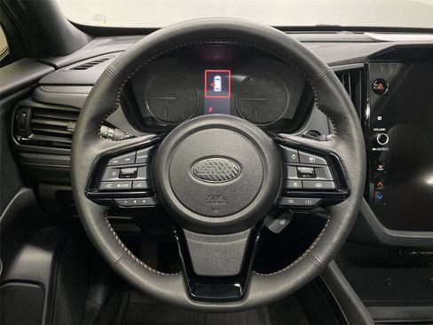 Used 2025 Subaru Forester Touring image 15