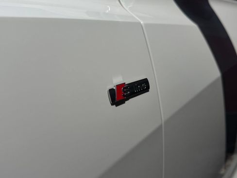 Used 2023 Audi Q8 Premium Plus w/ Premium Plus Package AWD/4WD image 8